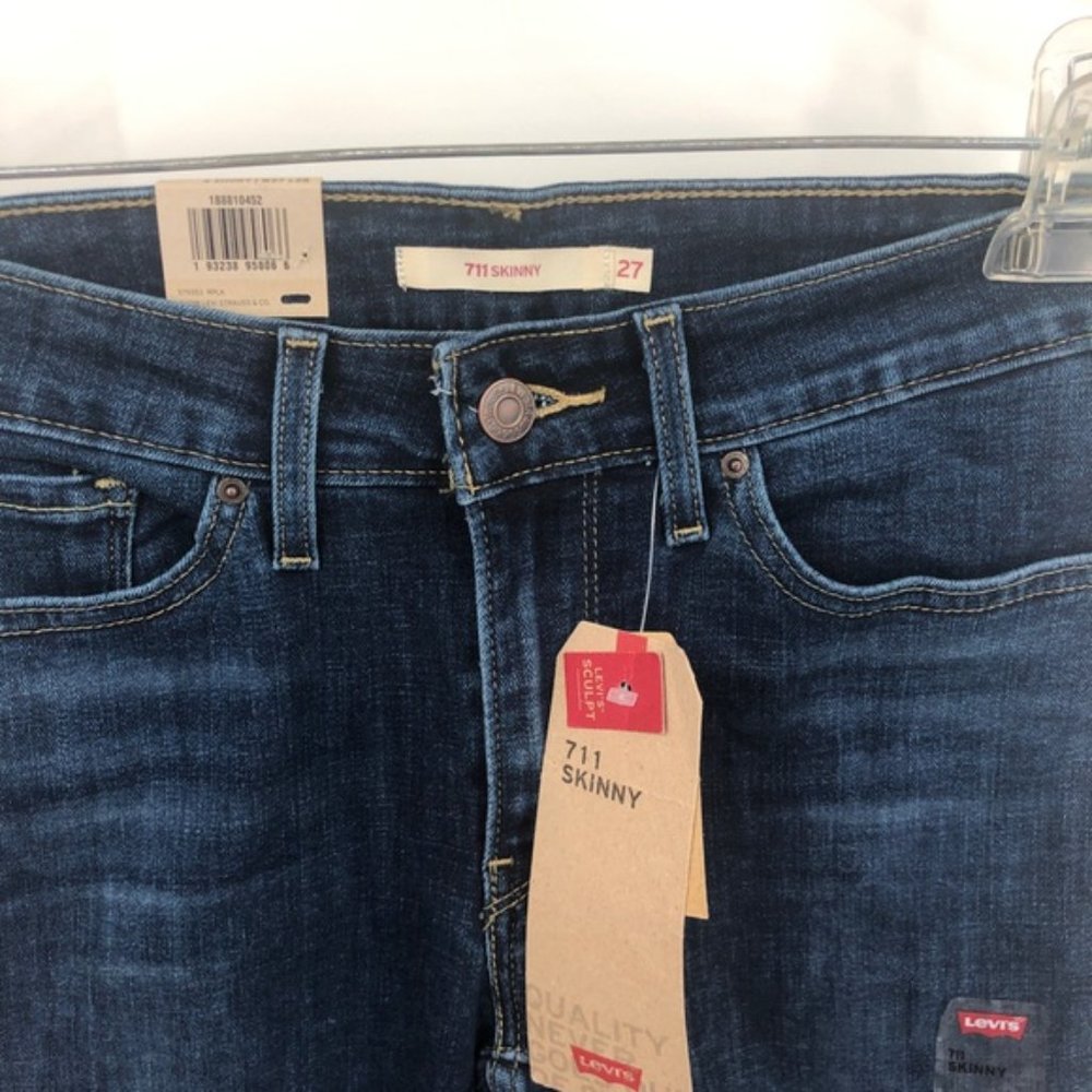 SOLD! NEW Levi's 711 Skinny Distressed Skinny Jean 27/28 - Picture 4 of 10